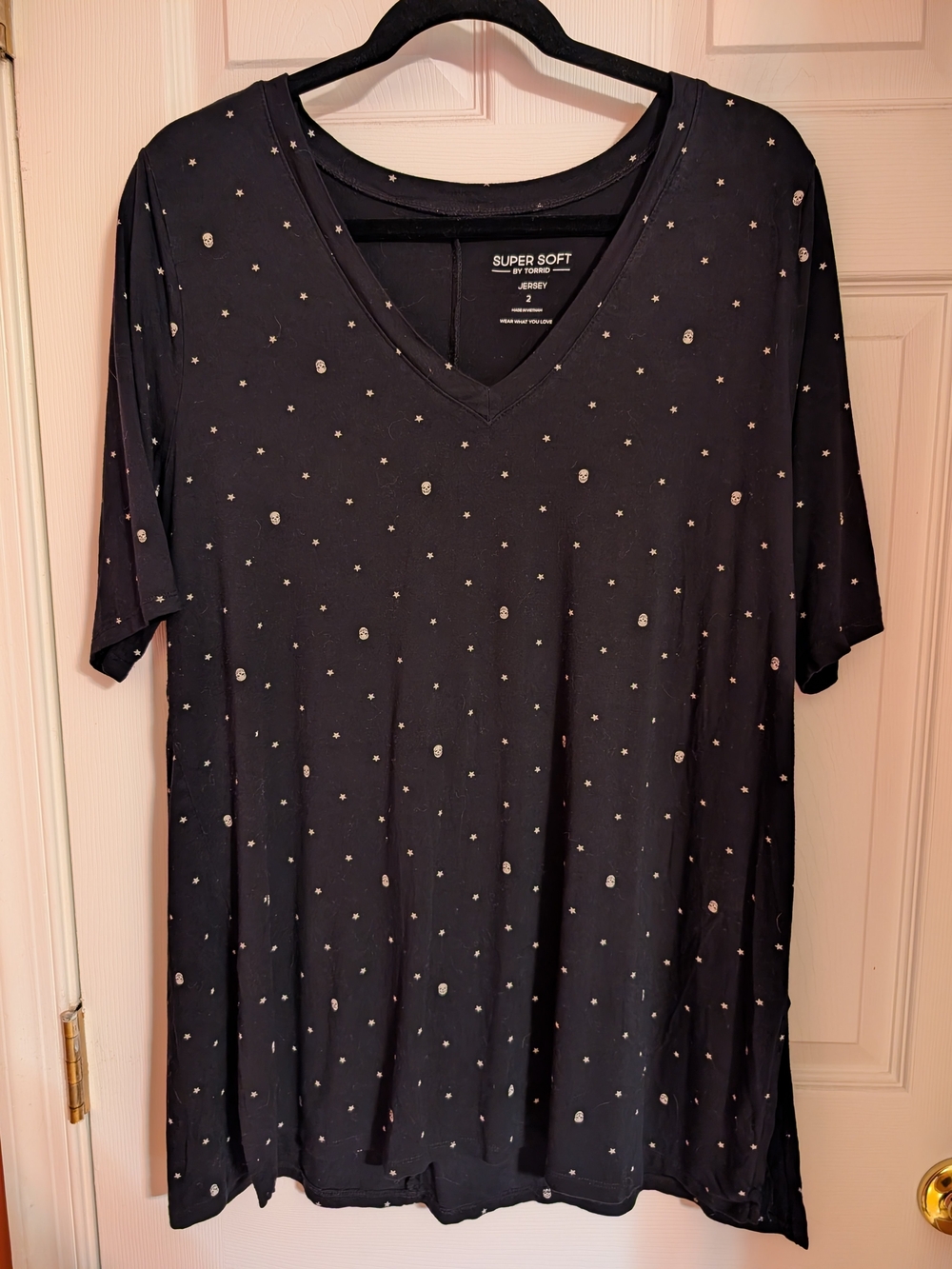 Favorite Tunic Super Soft V-Neck Side Slit Tee- Skulls And Stars